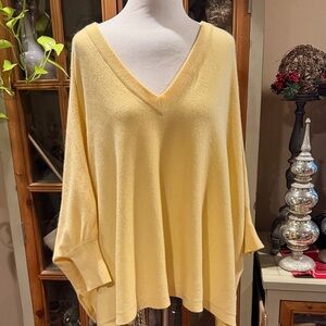 Michael Kors cashmere Yellow V-Neck cape sweater